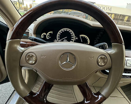 Черный Мерседес С Класс, объемом двигателя 5.5 л и пробегом 170 тыс. км за 17000 $, фото 39 на Automoto.ua