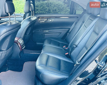 Черный Мерседес С Класс, объемом двигателя 2.99 л и пробегом 347 тыс. км за 13500 $, фото 16 на Automoto.ua