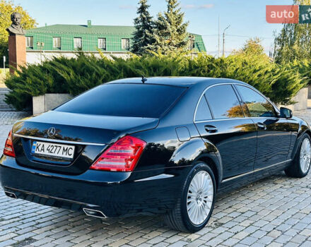 Черный Мерседес С Класс, объемом двигателя 2.99 л и пробегом 347 тыс. км за 13500 $, фото 3 на Automoto.ua