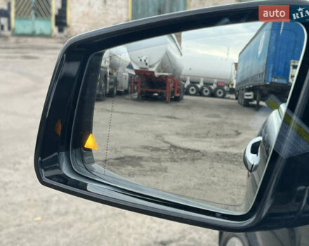 Чорний Мерседес С Клас, об'ємом двигуна 5.46 л та пробігом 252 тис. км за 18000 $, фото 9 на Automoto.ua