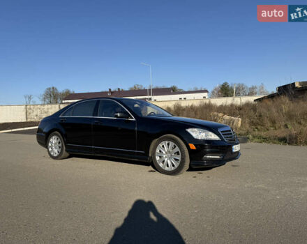 Чорний Мерседес С Клас, об'ємом двигуна 5.46 л та пробігом 300 тис. км за 15200 $, фото 2 на Automoto.ua