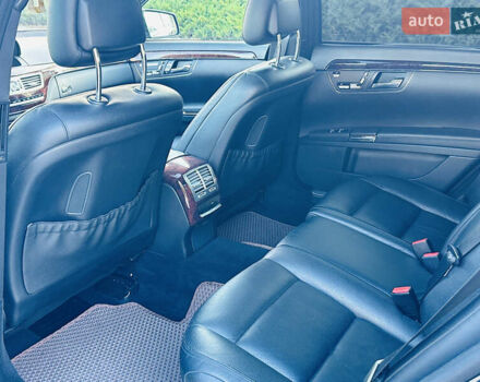 Черный Мерседес С Класс, объемом двигателя 2.99 л и пробегом 347 тыс. км за 13500 $, фото 17 на Automoto.ua