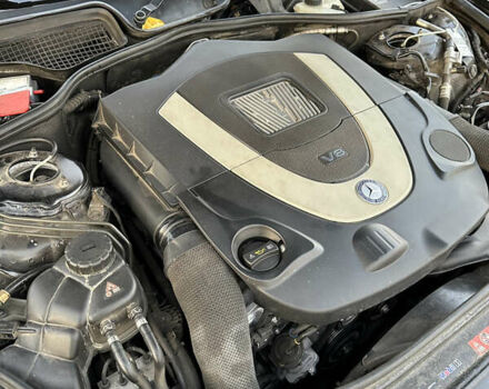 Черный Мерседес С Класс, объемом двигателя 5.5 л и пробегом 170 тыс. км за 17000 $, фото 55 на Automoto.ua