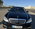 Чорний Мерседес С Клас, об'ємом двигуна 5.46 л та пробігом 300 тис. км за 15200 $, фото 1 на Automoto.ua