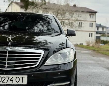 Черный Мерседес С Класс, объемом двигателя 3.5 л и пробегом 176 тыс. км за 11999 $, фото 11 на Automoto.ua