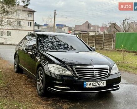 Черный Мерседес С Класс, объемом двигателя 3.5 л и пробегом 176 тыс. км за 11499 $, фото 2 на Automoto.ua