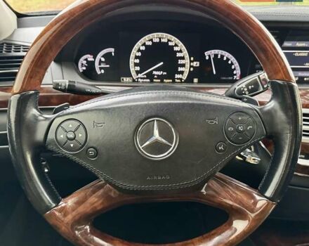 Черный Мерседес С Класс, объемом двигателя 3.5 л и пробегом 176 тыс. км за 11999 $, фото 20 на Automoto.ua