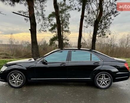 Черный Мерседес С Класс, объемом двигателя 3.5 л и пробегом 176 тыс. км за 11999 $, фото 6 на Automoto.ua