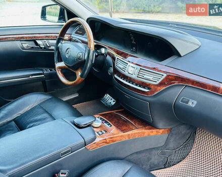 Черный Мерседес С Класс, объемом двигателя 2.99 л и пробегом 347 тыс. км за 13500 $, фото 26 на Automoto.ua