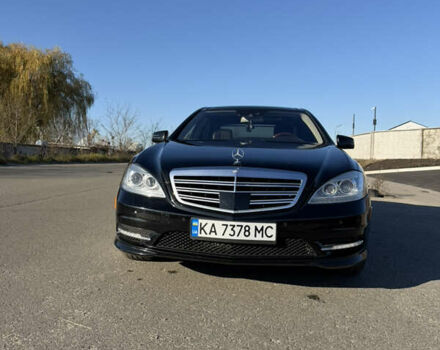 Чорний Мерседес С Клас, об'ємом двигуна 5.46 л та пробігом 300 тис. км за 15200 $, фото 10 на Automoto.ua