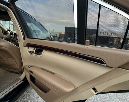 Черный Мерседес С Класс, объемом двигателя 5.5 л и пробегом 170 тыс. км за 17000 $, фото 28 на Automoto.ua