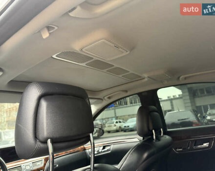 Черный Мерседес С Класс, объемом двигателя 3 л и пробегом 295 тыс. км за 12999 $, фото 24 на Automoto.ua