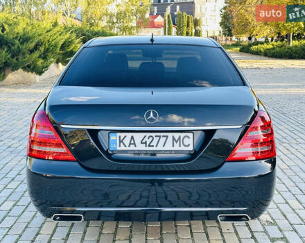 Черный Мерседес С Класс, объемом двигателя 2.99 л и пробегом 347 тыс. км за 13500 $, фото 4 на Automoto.ua