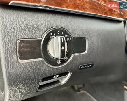 Черный Мерседес С Класс, объемом двигателя 3.5 л и пробегом 176 тыс. км за 10700 $, фото 17 на Automoto.ua