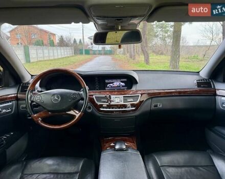 Чорний Мерседес С Клас, об'ємом двигуна 3.5 л та пробігом 176 тис. км за 10800 $, фото 18 на Automoto.ua