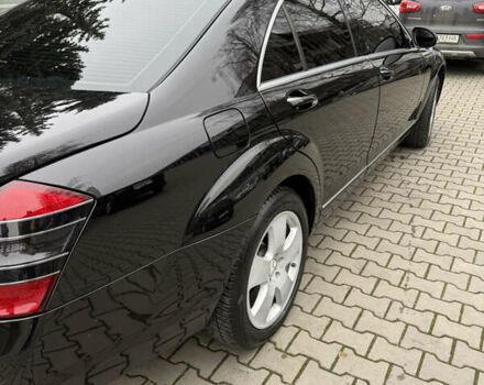 Черный Мерседес С Класс, объемом двигателя 3 л и пробегом 295 тыс. км за 12999 $, фото 8 на Automoto.ua