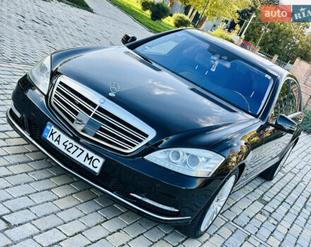 Черный Мерседес С Класс, объемом двигателя 2.99 л и пробегом 347 тыс. км за 13500 $, фото 8 на Automoto.ua