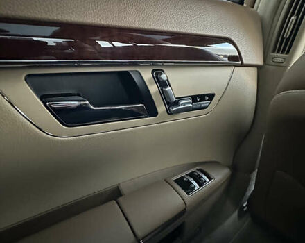 Черный Мерседес С Класс, объемом двигателя 5.5 л и пробегом 170 тыс. км за 17000 $, фото 36 на Automoto.ua