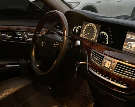 Черный Мерседес С Класс, объемом двигателя 3 л и пробегом 293 тыс. км за 9999 $, фото 10 на Automoto.ua