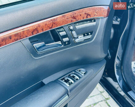 Черный Мерседес С Класс, объемом двигателя 2.99 л и пробегом 347 тыс. км за 13500 $, фото 27 на Automoto.ua