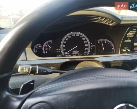 Черный Мерседес С Класс, объемом двигателя 3 л и пробегом 300 тыс. км за 22200 $, фото 12 на Automoto.ua