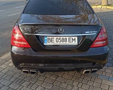 Черный Мерседес С Класс, объемом двигателя 3 л и пробегом 300 тыс. км за 22200 $, фото 1 на Automoto.ua
