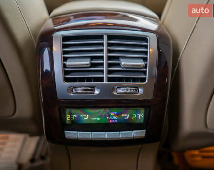 Чорний Мерседес С Клас, об'ємом двигуна 5.46 л та пробігом 288 тис. км за 18500 $, фото 27 на Automoto.ua