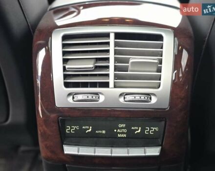 Чорний Мерседес С Клас, об'ємом двигуна 5.5 л та пробігом 212 тис. км за 14900 $, фото 39 на Automoto.ua