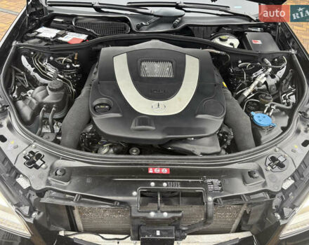 Чорний Мерседес С Клас, об'ємом двигуна 5.46 л та пробігом 70 тис. км за 30000 $, фото 19 на Automoto.ua