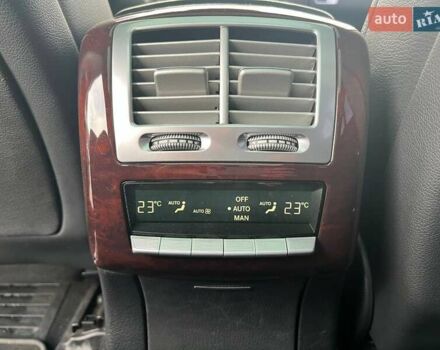 Черный Мерседес С Класс, объемом двигателя 5.46 л и пробегом 312 тыс. км за 19990 $, фото 25 на Automoto.ua