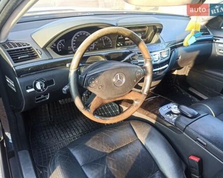 Черный Мерседес С Класс, объемом двигателя 3 л и пробегом 300 тыс. км за 22200 $, фото 13 на Automoto.ua