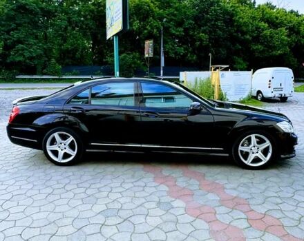 Черный Мерседес С Класс, объемом двигателя 5.46 л и пробегом 175 тыс. км за 16300 $, фото 3 на Automoto.ua