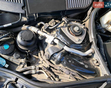 Черный Мерседес С Класс, объемом двигателя 5.5 л и пробегом 156 тыс. км за 22000 $, фото 26 на Automoto.ua