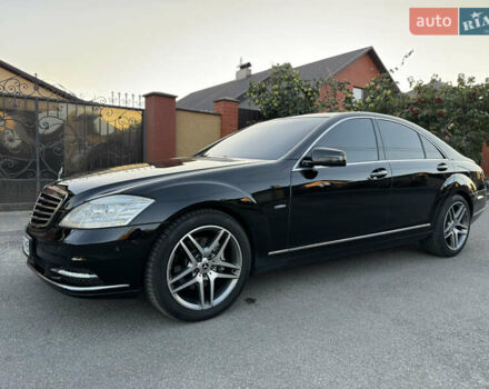 Черный Мерседес С Класс, объемом двигателя 3 л и пробегом 279 тыс. км за 18499 $, фото 32 на Automoto.ua