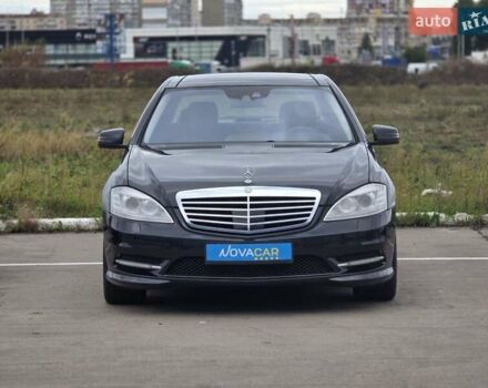 Чорний Мерседес С Клас, об'ємом двигуна 5.5 л та пробігом 212 тис. км за 14900 $, фото 1 на Automoto.ua