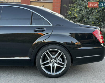 Черный Мерседес С Класс, объемом двигателя 3 л и пробегом 279 тыс. км за 18499 $, фото 30 на Automoto.ua