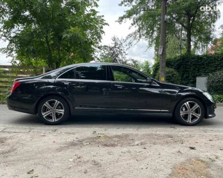 Черный Мерседес С Класс, объемом двигателя 5 л и пробегом 240 тыс. км за 13990 $, фото 5 на Automoto.ua