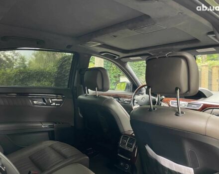 Черный Мерседес С Класс, объемом двигателя 5 л и пробегом 240 тыс. км за 13990 $, фото 37 на Automoto.ua