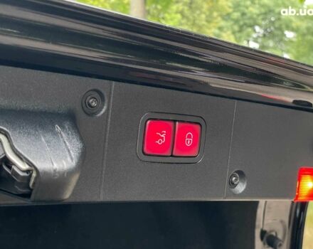 Черный Мерседес С Класс, объемом двигателя 5 л и пробегом 240 тыс. км за 13990 $, фото 34 на Automoto.ua