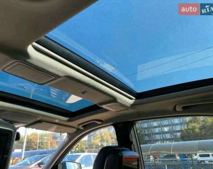 Черный Мерседес С Класс, объемом двигателя 5.5 л и пробегом 234 тыс. км за 15900 $, фото 28 на Automoto.ua