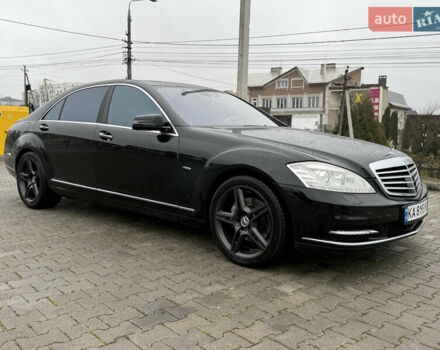 Черный Мерседес С Класс, объемом двигателя 3.5 л и пробегом 80 тыс. км за 19000 $, фото 7 на Automoto.ua