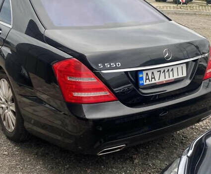 Черный Мерседес С Класс, объемом двигателя 5.46 л и пробегом 330 тыс. км за 16000 $, фото 1 на Automoto.ua