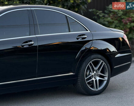 Черный Мерседес С Класс, объемом двигателя 3 л и пробегом 279 тыс. км за 18499 $, фото 13 на Automoto.ua