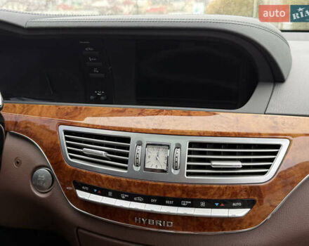 Черный Мерседес С Класс, объемом двигателя 3.5 л и пробегом 80 тыс. км за 19000 $, фото 42 на Automoto.ua