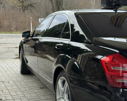 Черный Мерседес С Класс, объемом двигателя 5.46 л и пробегом 333 тыс. км за 14999 $, фото 12 на Automoto.ua