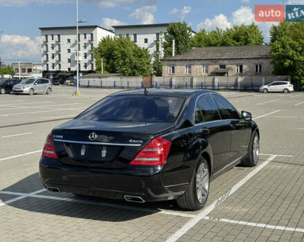 Черный Мерседес С Класс, объемом двигателя 5.46 л и пробегом 370 тыс. км за 14999 $, фото 14 на Automoto.ua