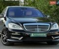Черный Мерседес С Класс, объемом двигателя 5.46 л и пробегом 266 тыс. км за 18000 $, фото 1 на Automoto.ua