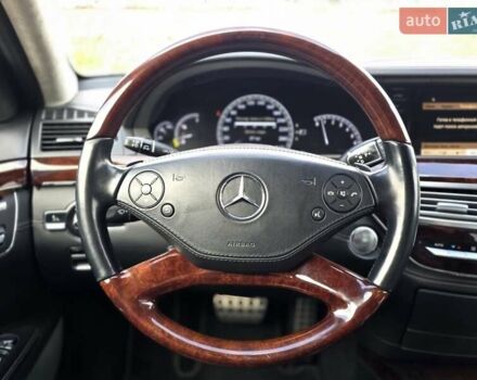 Чорний Мерседес С Клас, об'ємом двигуна 5.5 л та пробігом 212 тис. км за 14900 $, фото 23 на Automoto.ua