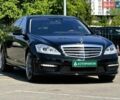 Чорний Мерседес С Клас, об'ємом двигуна 5.5 л та пробігом 202 тис. км за 18999 $, фото 1 на Automoto.ua