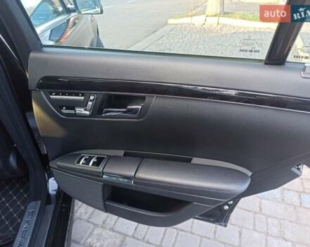 Черный Мерседес С Класс, объемом двигателя 3 л и пробегом 300 тыс. км за 22200 $, фото 4 на Automoto.ua